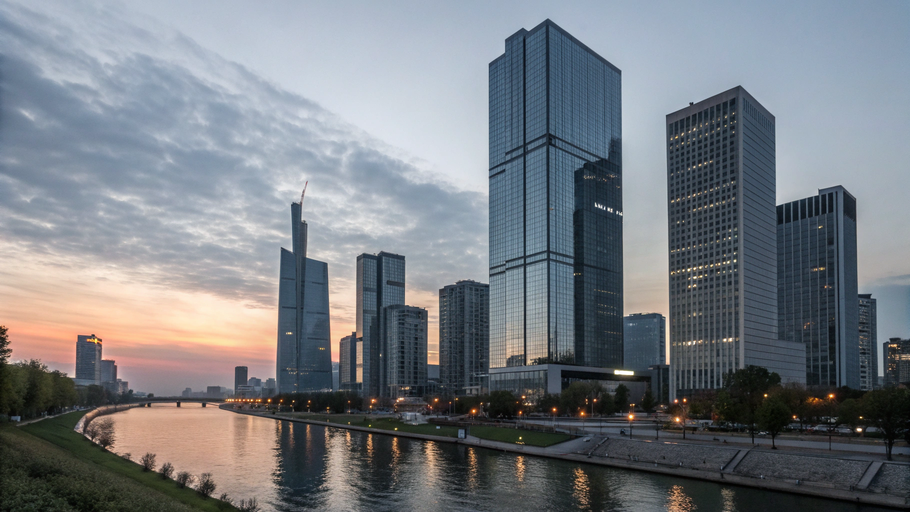 Inspiring photo‑realistic city skyline with a seaside promenade lined with palm trees, conveying low‑key tax haven vibes for successful global entrepreneurs.